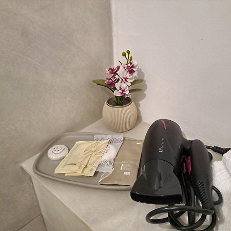 Vily Luxury Rooms Focşani Extérieur photo